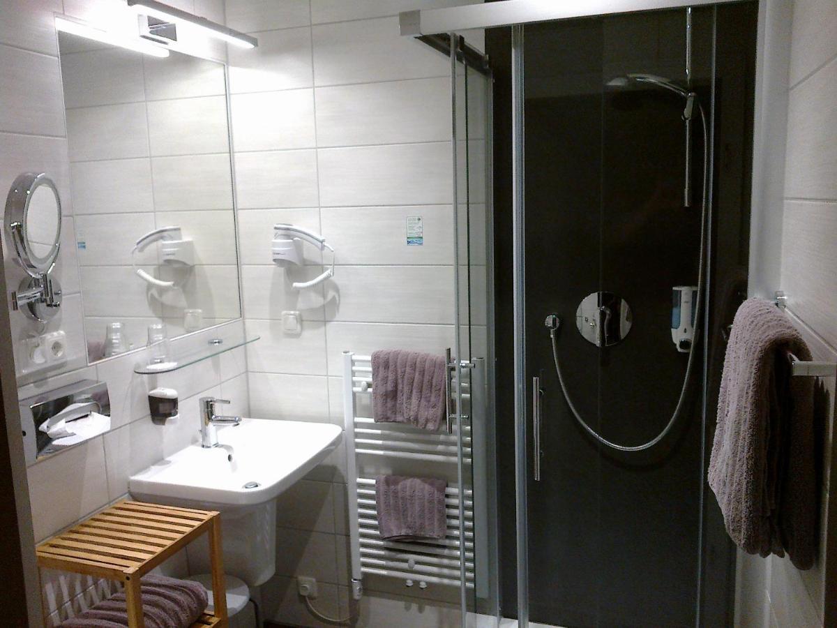 Hotel Weisse Taube Döbeln Εξωτερικό φωτογραφία